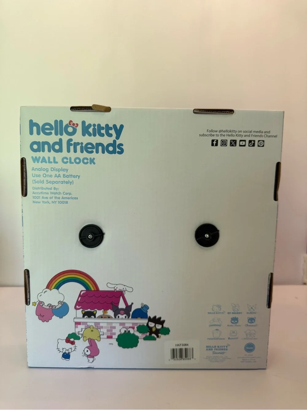 NIB Hello Kitty Pink Rainbow Character Wall Clock Cinnamoroll